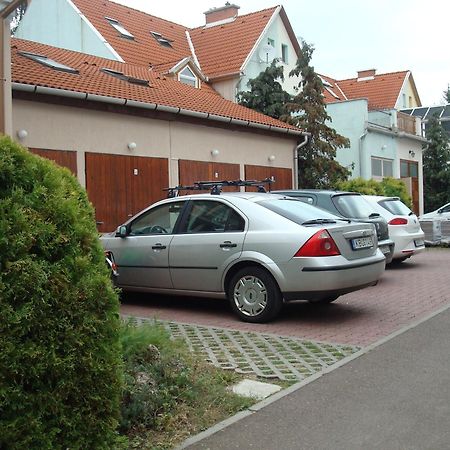 Vincze Vendeghaz Apartment Eger Exterior photo